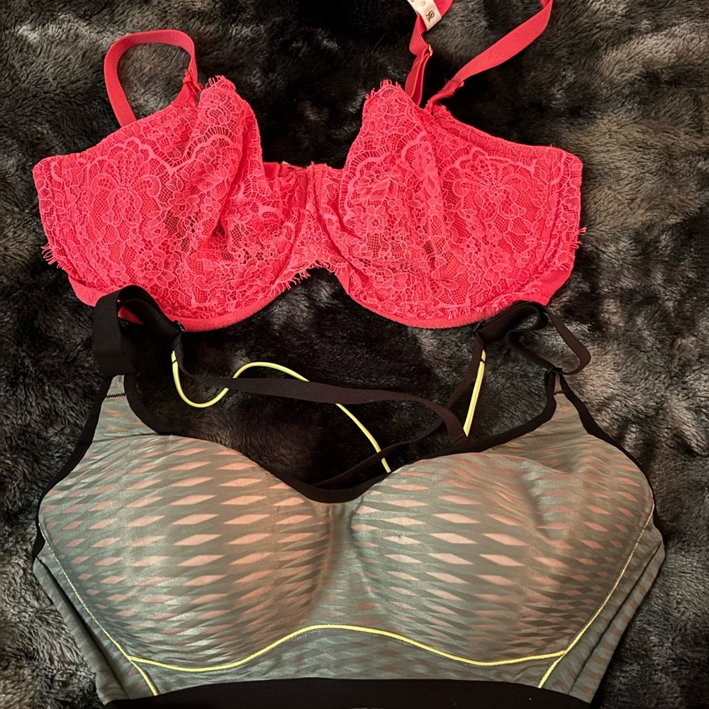 Victoria's Secret Pink Lace and Gray Patterned Bra Set